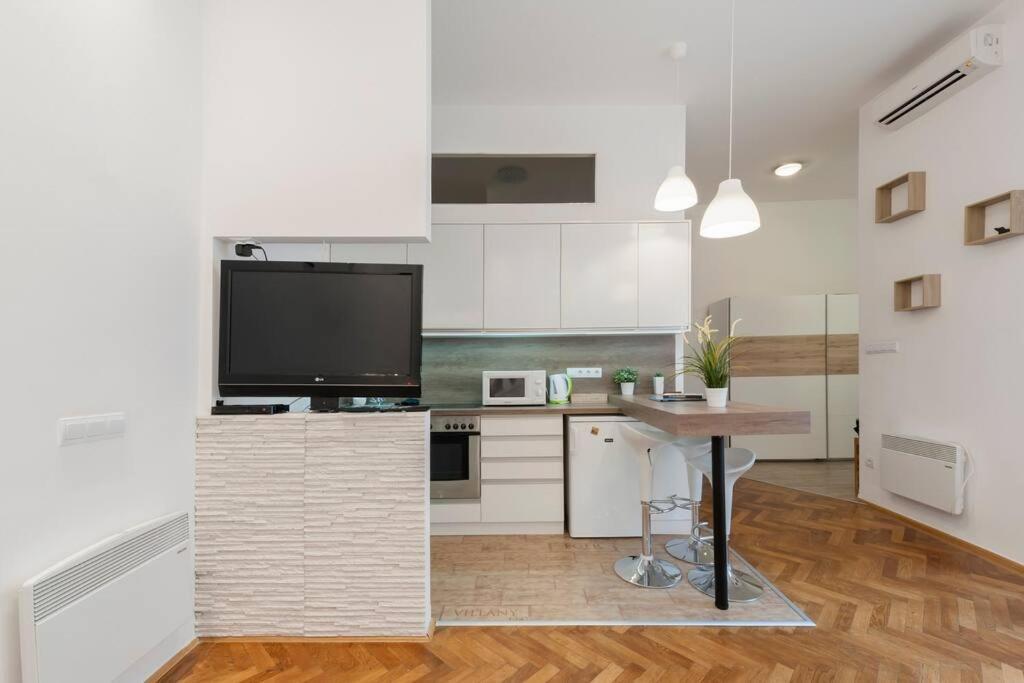 Szent Istvan Ter 4 Next To Basilica A 1 Bedroom Budapeste Exterior foto