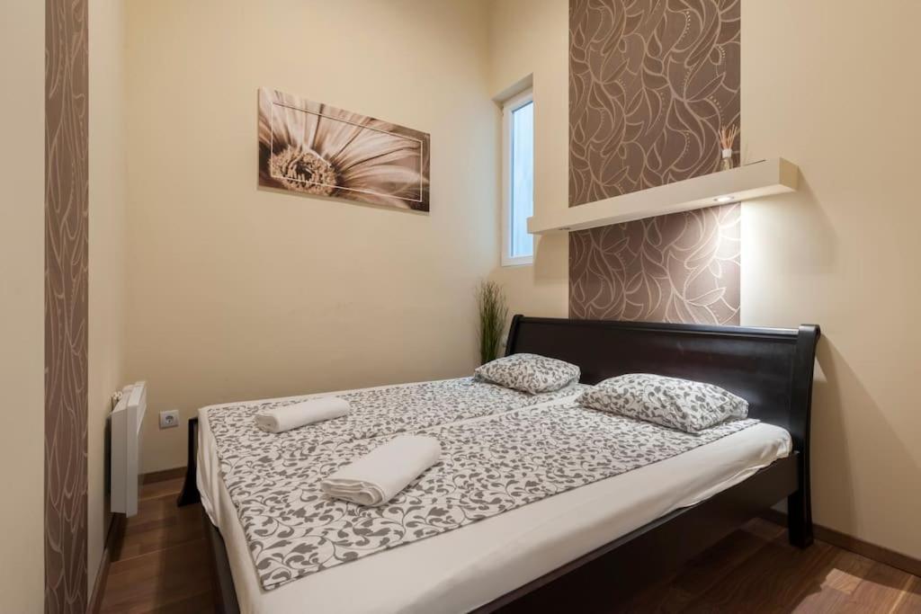 Szent Istvan Ter 4 Next To Basilica A 1 Bedroom Budapeste Exterior foto